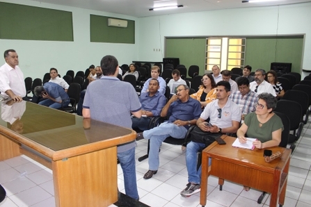 Governo debate legislação e utilização de defensivos agrícolas no Piauí