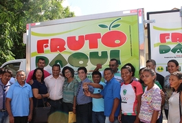 SDR entrega caminhão para cooperativa em José de Freitas