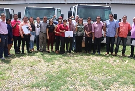SDR entrega caminhões para 20 municípios durante a 68º Expoapi