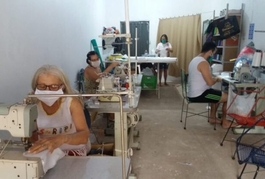 Artesãs de Ipiranga produzem máscaras e toucas para combate ao Coronavírus