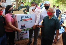 SAF entrega kits de irrigação a agricultores do Território dos Cocais